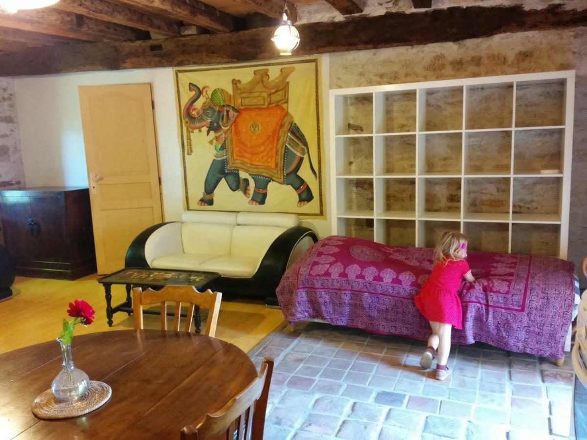 Studio Dans Un Cadre Champetre Moiry Εξωτερικό φωτογραφία